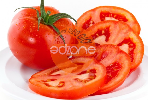 giúp việc nhà theo giờ ăn cà chua